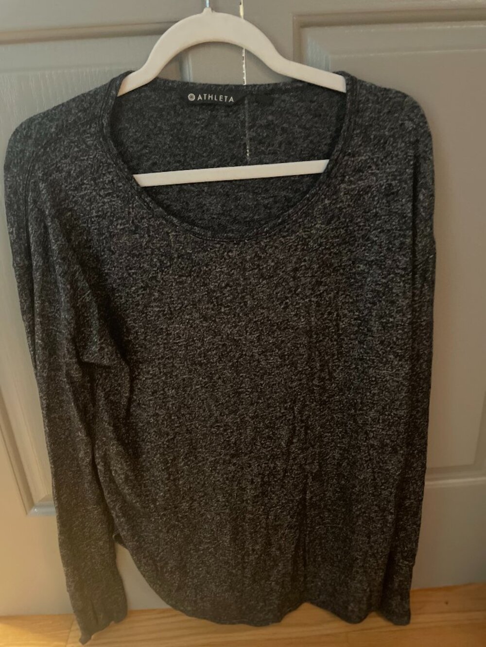 Athleta Long Sleeved Yoga Top (Heathered Charcoal) (M)